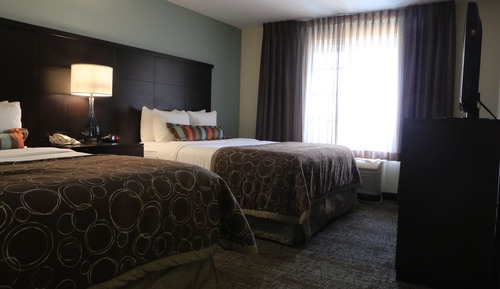 Suite, 2 Bedrooms, Kitchen