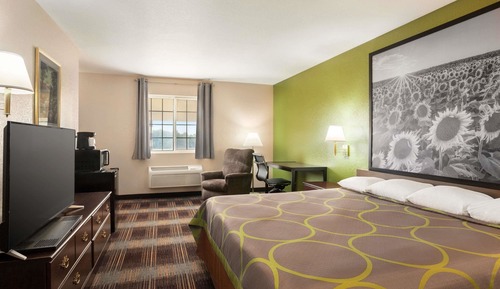 Standard Room, 1 King Bed