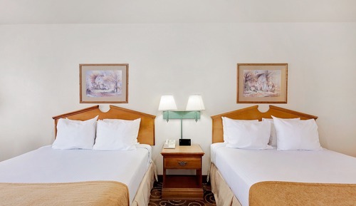 Room, 2 Queen Beds, Smoking