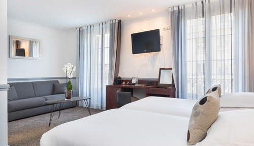 Junior Suite, 1 King Bed, Non Smoking (Twin bed on request;with Sofabed)