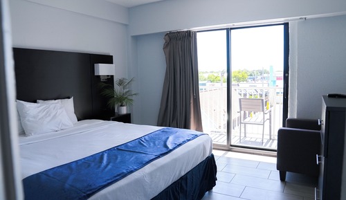 Ocean Front King Suite