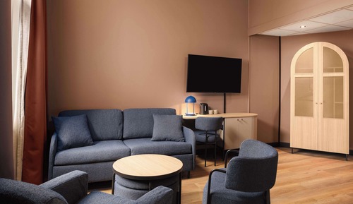 Family Room (Four)