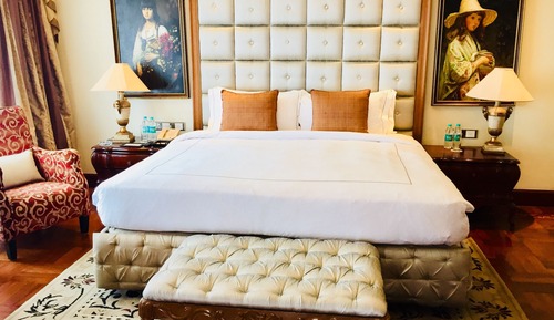 Luxury Suite, 1 King Bed, Terrace
