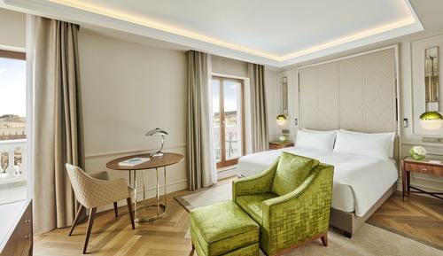 Classic Room, 1 King Bed (Furnished Balcony)