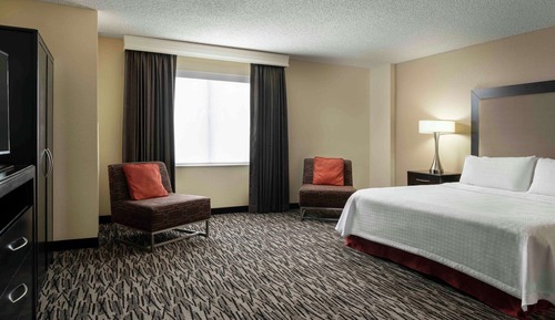 Suite, 1 King Bed, Accessible, Bathtub