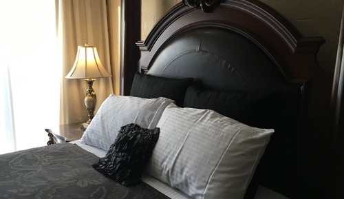 Deluxe King