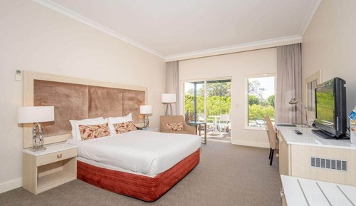 Resort Queen Room