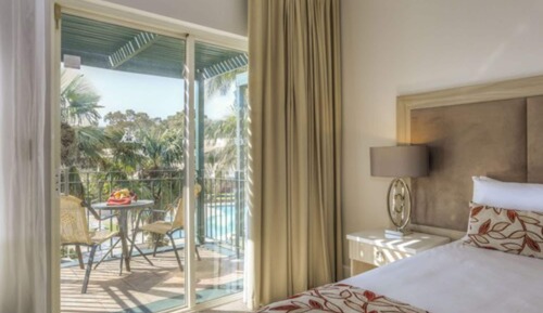 Lakeview King Room