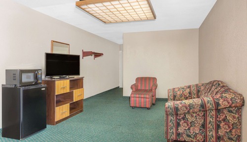 Studio Suite, 1 King Bed, Non Smoking, Hot Tub