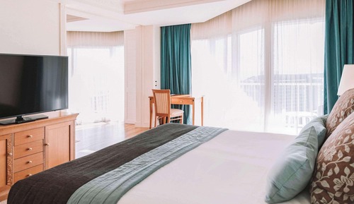 Executive Suite, 1 King Bed, Harbor View