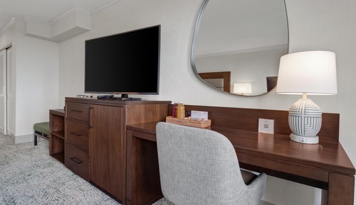 Room, 1 King Bed (Peloton Wellness Room)