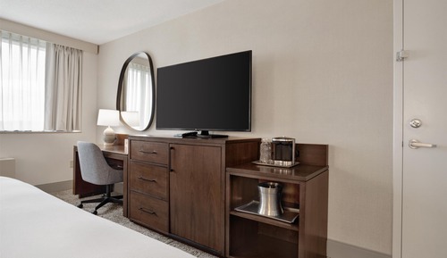 Room, 2 Queen Beds, Accessible (Mobility, Roll-In Shower)