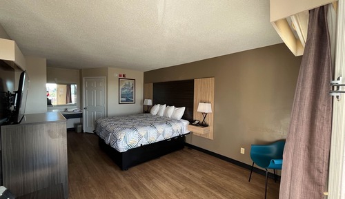 Deluxe Room, 1 King Bed, Non Smoking