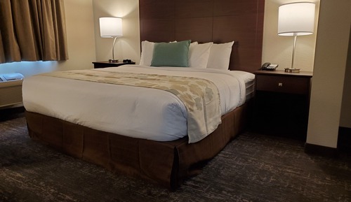 Suite, King Bed, Jetted Tub, Non Smoking