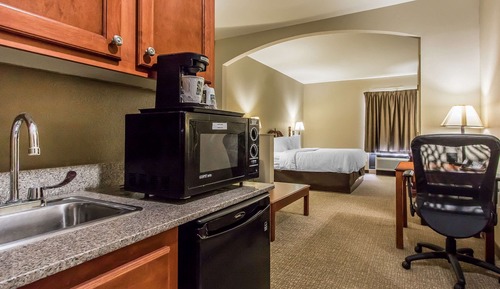 Suite, 1 King Bed, Non Smoking