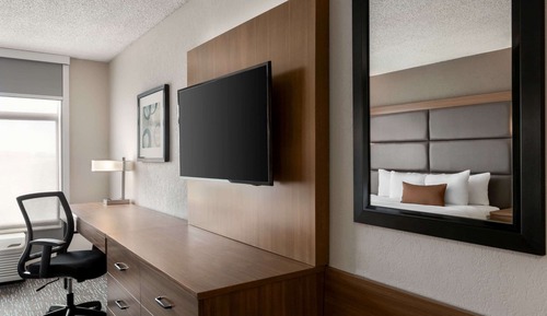 Room, 1 King Bed, Accessible, Non Smoking