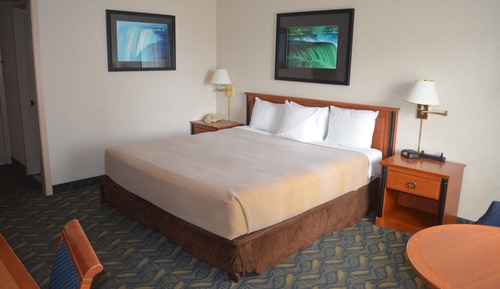 Standard Room, 1 King Bed
