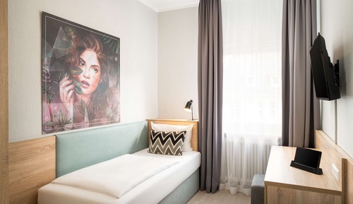 Standard Single Room