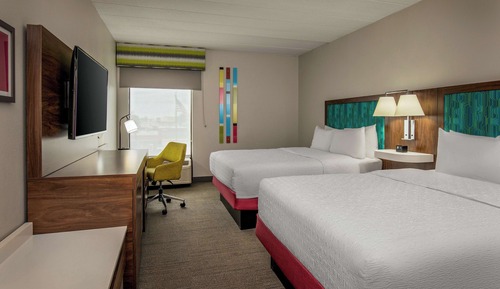 Room, 2 Queen Beds, Accessible Roll in Shower