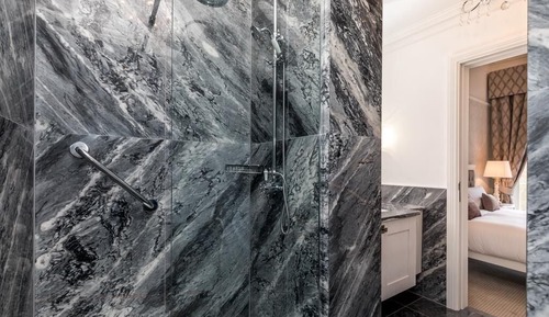 Junior Suite (View of Stephens Green)