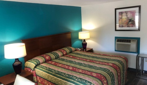 Standard Room, 1 King Bed, Smoking