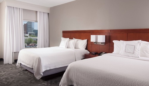 Room, 2 Queen Beds, Non Smoking, City View (Corner)