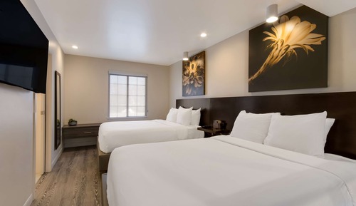 Suite, 2 Queen Beds, Non Smoking, Refrigerator & Microwave