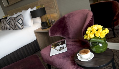 Deluxe Room, 1 King Bed