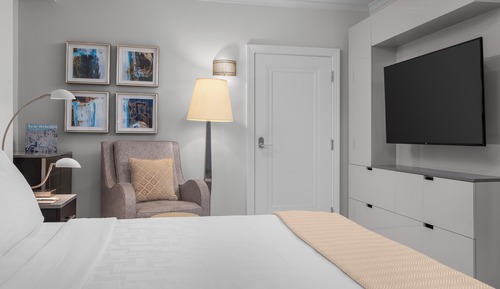 Deluxe Room, 1 King Bed