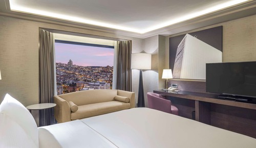 Executive Room, 1 King Bed (Deluxe)