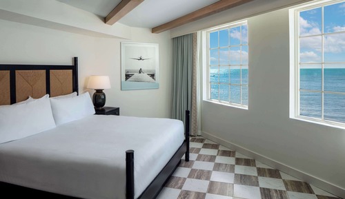 Studio Suite, 1 King Bed, Ocean View