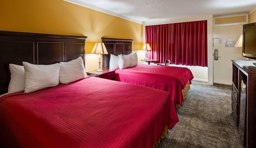 Double Queen Room 2 Beds