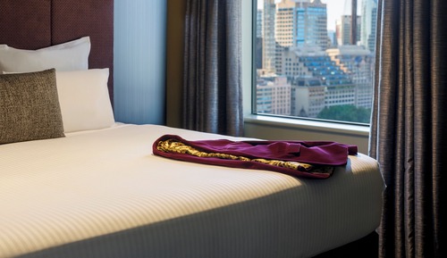 Deluxe Room, 1 King Bed, Park View