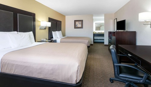 Standard Room, 2 Queen Beds, Non Smoking