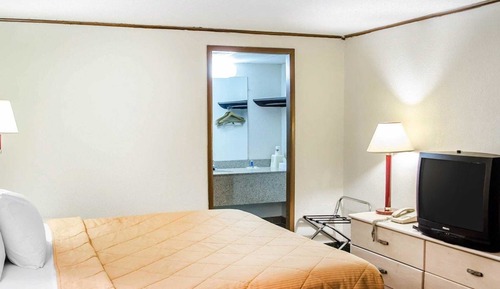 Standard Room, 1 King Bed, Non Smoking