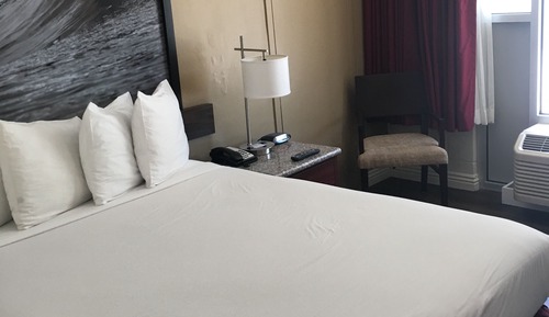 Standard Room, 1 Queen Bed, Non Smoking