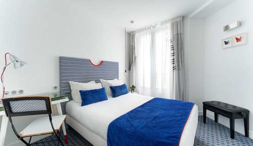 Single Room - Free soft minibar, courtesy tray - Digital press