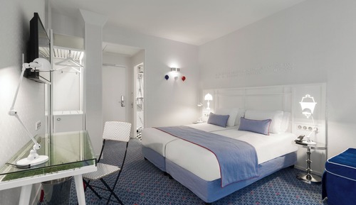 Privilege Room - Free soft minibar, courtesy tray - Digital press