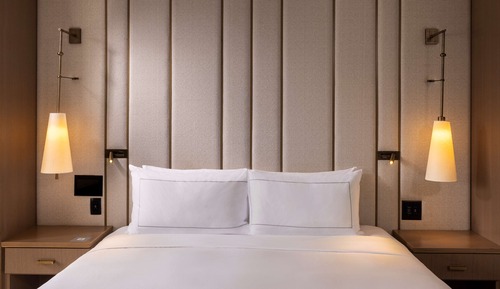 Deluxe Room, 1 King Bed, Non Smoking