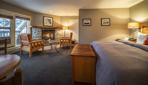 Panoramic Room, 1 King Bed, Lake View
