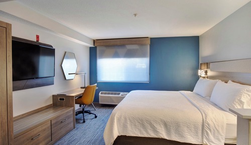 Standard Room, 1 King Bed