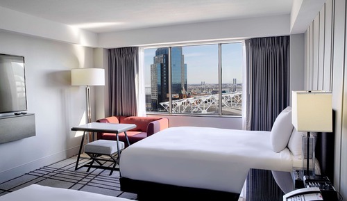 Room, 2 Queen Beds, City View