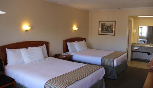 Standard Room, 2 Queen Beds