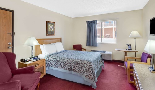 Room, 1 Double Bed, Accessible, Non Smoking (Mobility Accessible Room)