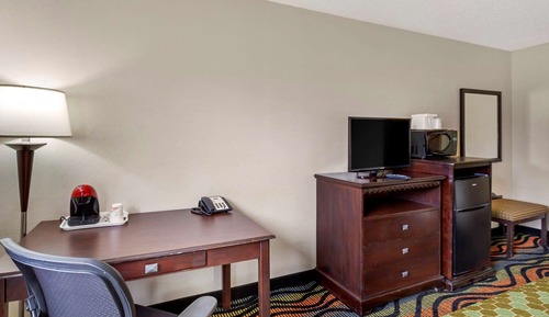 Standard Room, 2 Queen Beds, Non Smoking