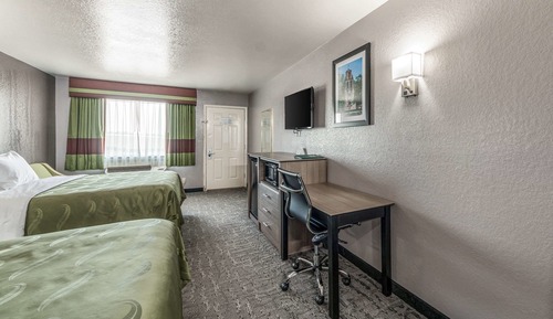 Standard Room, 2 Queen Beds, Non Smoking