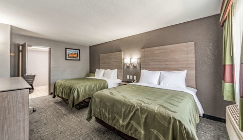 Room, 2 Queen Beds, Accessible, Non Smoking