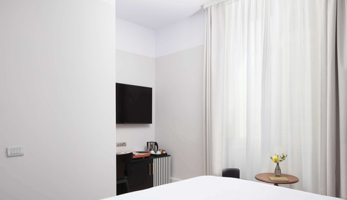 Premium Room, 1 King Bed