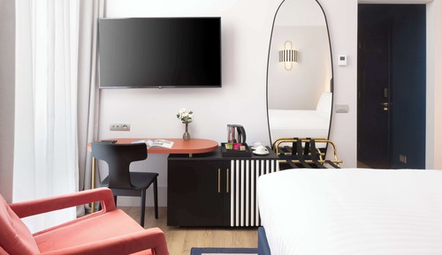 Classic Room, 1 King Bed