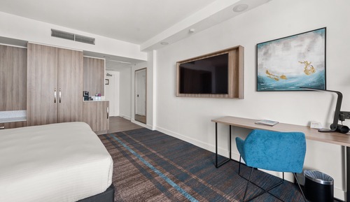 Standard Room, 1 King Bed, Ocean View (Top Floor)